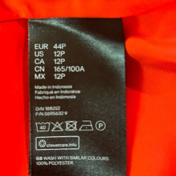 H&M blouse  - Picture 4 of 7